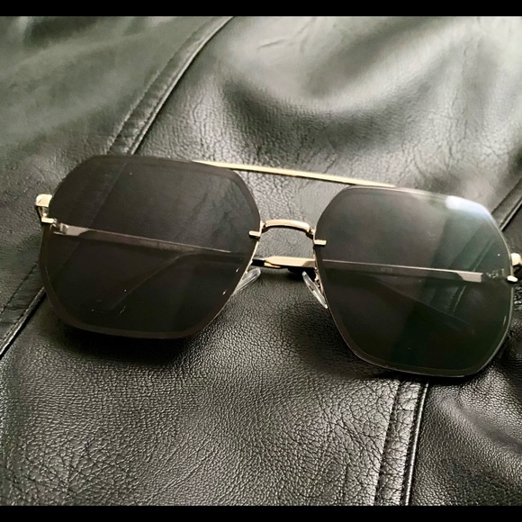 Women’s Sunglasses - Picture 2 of 2